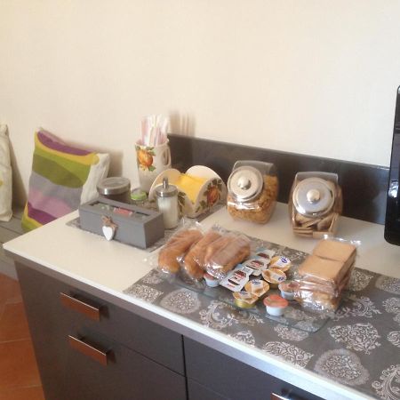 Fronte Al Porto Apartment Salerno Bagian luar foto