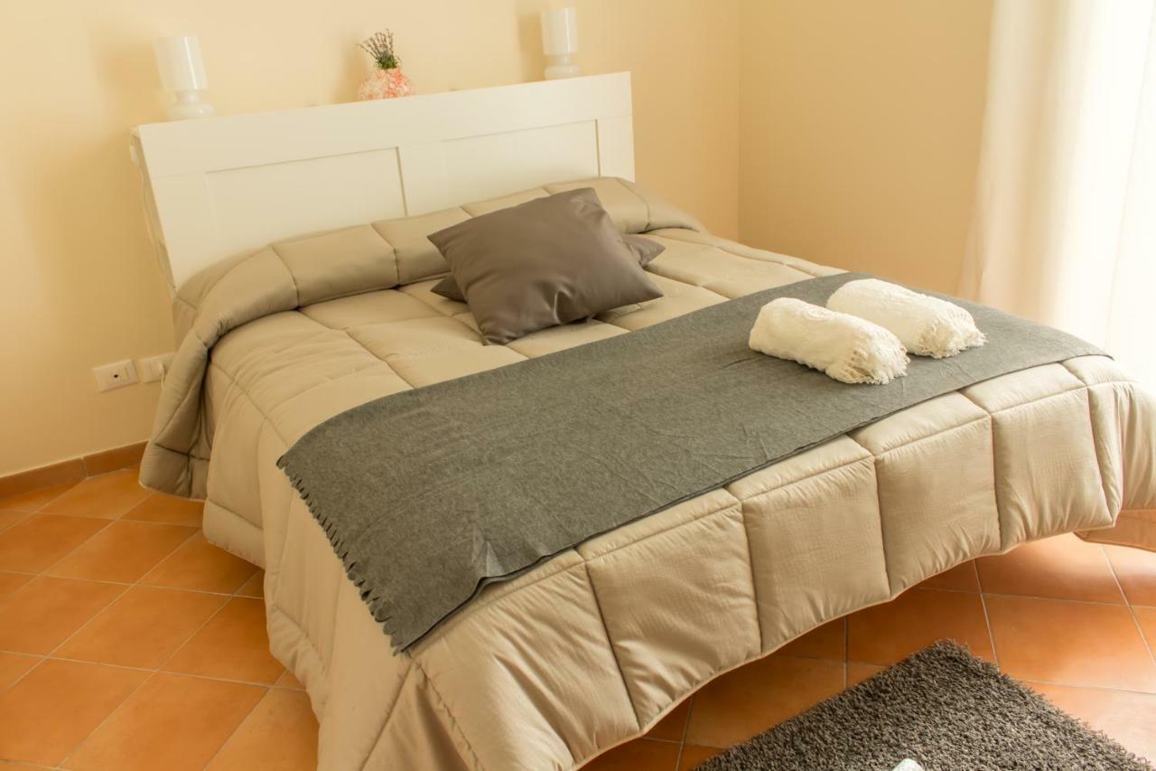 Fronte Al Porto Apartment Salerno Bagian luar foto