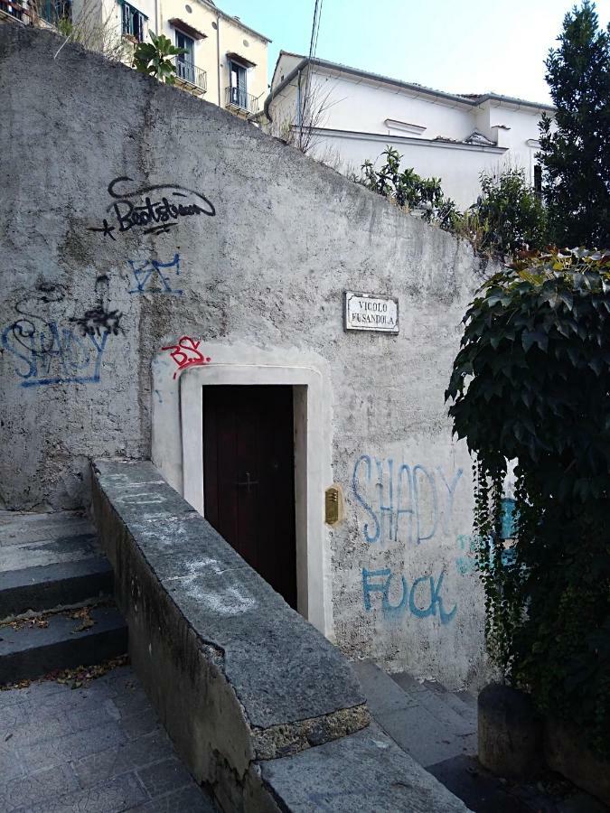 Fronte Al Porto Apartment Salerno Bagian luar foto